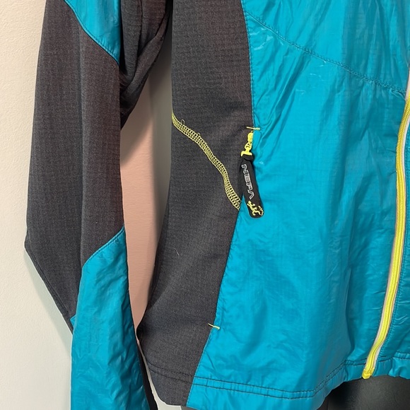 NEPA windbreaker jacket - Medium - Picture 3 of 10